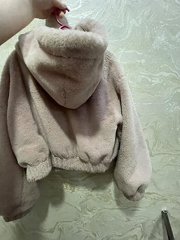 Üst geyimi: Tüklü kapüşonlu - Rəng: açıq pudra/çəhrayı - Material: yumşaq süni — 2