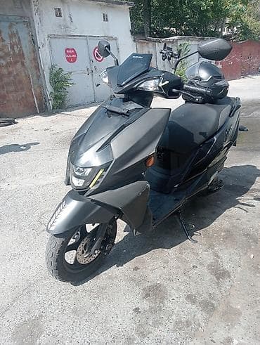 moped: Icarə verilir gündəlik 12m sürücülük vəsiqəsi olan zəng etsin — 2
