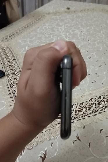 iphone telefonlar ucuz: IPhone X, Space Gray, Face ID — 4