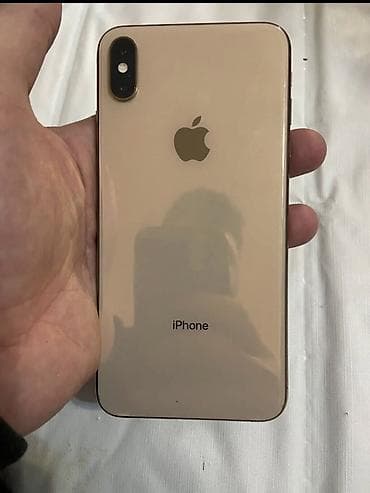 telefon saxlayan: IPhone Xs Max, 256 GB, Qızılı, Face ID — 2