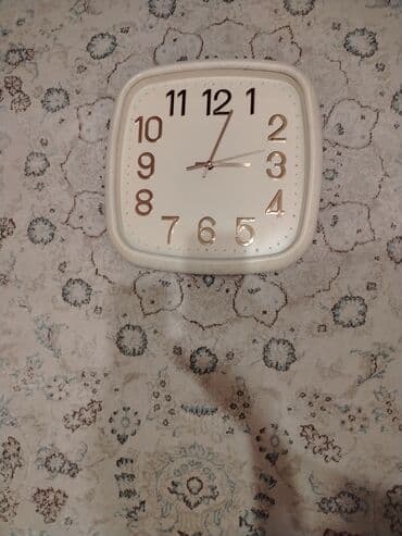 Divar saatları, Saniyə əqrəbi