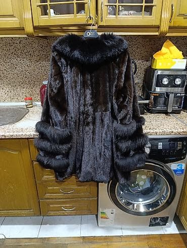 duz golu: Shuba norkadir,tünd shokolad rəngdir,vorotniki,gollarının manjeti — 10