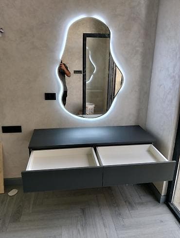 pastel parcalari: Siyirməli, Güzgülü — 2