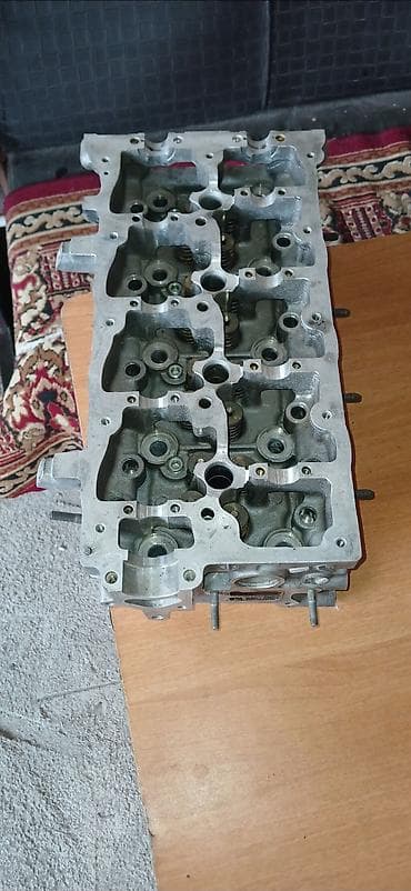 audi a5 2 tdi: Məhsul: Silindr başlığı (mühərrik başlığı) Təsvir: - 16 klapanlı — 4