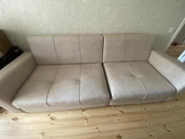 Künc divan düz yığılıb. Az işlənib. 2,5 m uzunluğu.
 200 man