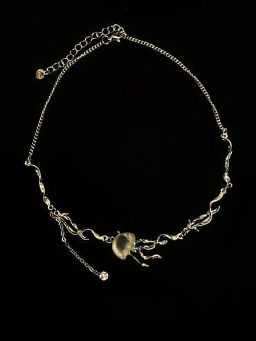 sep klonlari: Cute chain jellyfish — 1