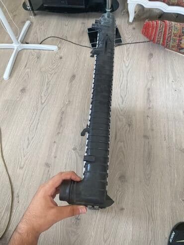 qazel radiator: BMW X5 E53 2001 il 3.0 motor Radiator yaxsi vezyetdedi, yoxlanilib — 4