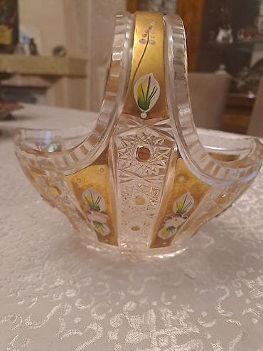 Kolleksiya üçün dekorativ qablar dəsti 1) Kəsma şüşə səbət-qab -