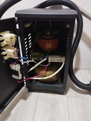 ucuz drel: Avtomatik gərginlik tənzimləyicisi (stabilizator) - Tip: Servo tip — 1