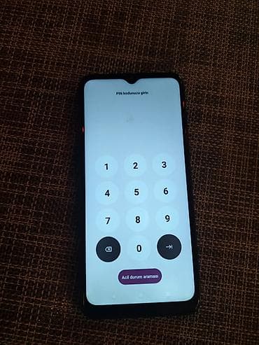 samsung z flip 1: F+ SP65 smartfon Xüsusiyyətlər: - Model: f+ SP65 (arxa stiker — 1