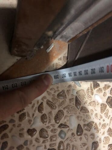 hamam qaplari: 2 yeni qapi istifade olubmuyub evi yeniden remont edende cixarilib 2si — 5