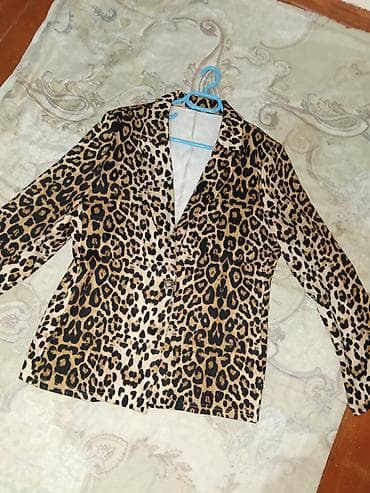 qara yubka: Leopard naxışlı qadın blezeri - Dizayn: Parlaq leopard print, klassik — 1