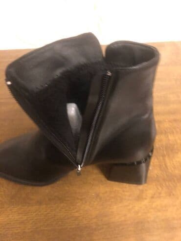 Toy paltarları və aksesuarları: Massimo Dutti, Ölçü: 39, rəng - Qara, Yeni — 4