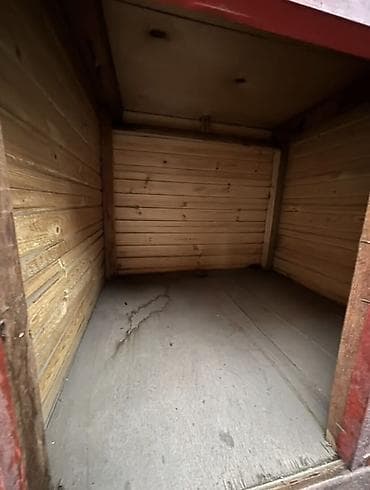 korum: Taxta it evi / bala daxması - Material: qalın taxta lövhələr, daxili — 1