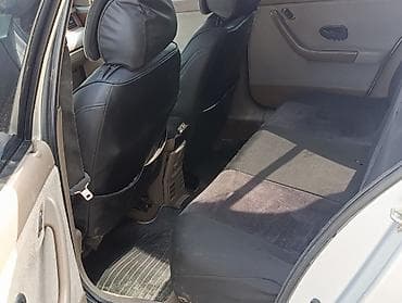 bmw e 38: Iran Khodro Samand: 1.7 l | 2018 il Sedan — 7