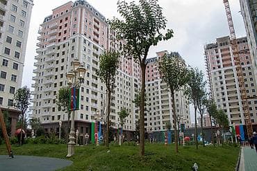 Поселок Ясамал, 2 комнаты, Новостройка, м. Эльмляр Академиясы, 70 м² — 1