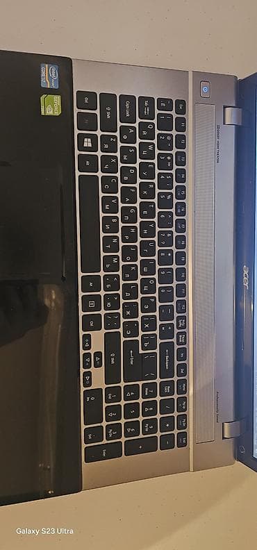 gta 5 disk pc: Acer Aspire V3-771 noutbuk - Ekran: 17.3" geniş Full HD panel (matris — 2