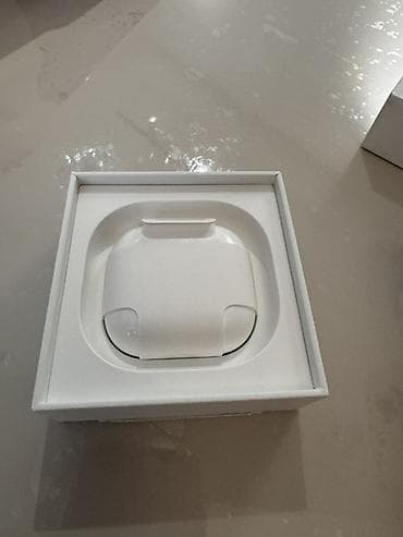 sesguclendirici: AirPods 4 Active Noise Cancellation modelidir. Məhsul tam yenidir — 5