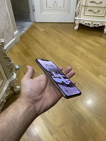 samovar satisi: IPhone Xs Max, Qızılı, Face ID — 2