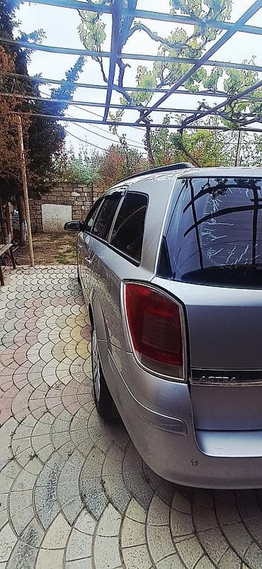 opel astra 2005: Opel Astra: 1.3 l | 2007 il Universal — 4