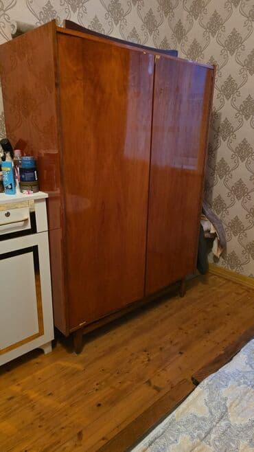 угловой шифоньер в спальню: Распашной, 2 двери Прямой шкаф, Шифоньер — 1