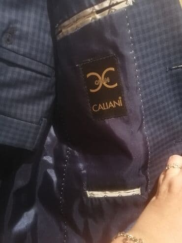 kişi ucun klassik qara kostyum: Kostyumlar — 2