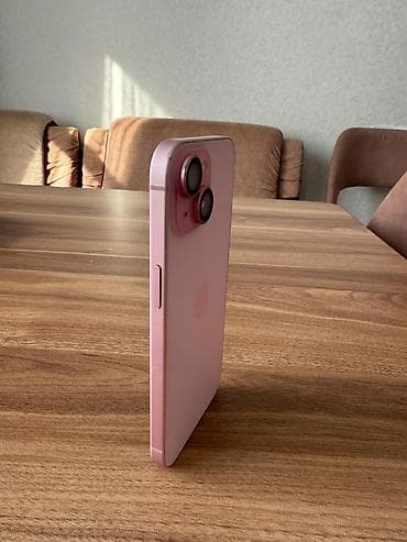ipad 6 plus: IPhone 15, 128 GB, Çəhrayı, Face ID — 3