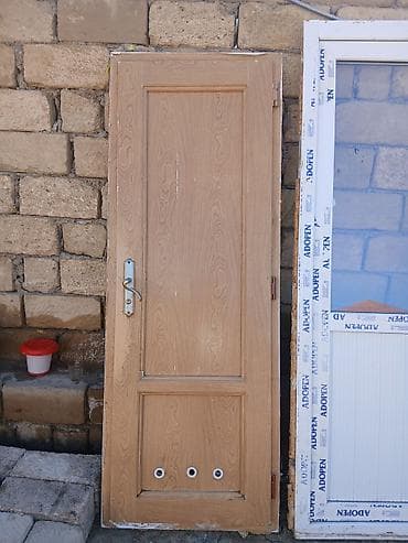 seyf qapi bezekleri: Salam 3 eded qapi razmerleri 2.20×80
2.10×80
karcvi 205×75 — 4