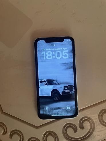 zoom kamera: IPhone 11, Ağ — 1