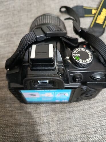 nikon fotoaparati: Nikon yaxşı vəziyyətdədir ustunda cexol ve ehtiyat batareyada verilir — 3