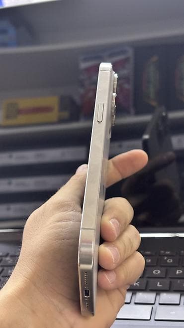 iphon 6 plus: IPhone 15 Pro Max, 256 GB, Natural Titanium, Simsiz şarj, Face ID — 8
