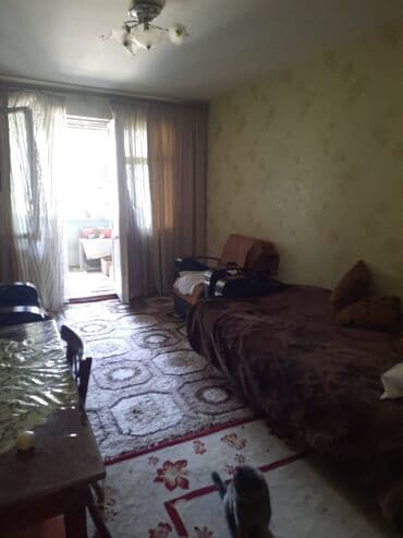 ev alıram: Bakı, 4 otaqlı, Köhnə tikili, m. Xalqlar Dostluğu, 98 kv. m — 2