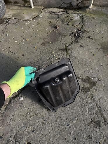 Karterlər: Avtomobil üçün mühərrik yağ karteri - Material: polad, qara rəngli — 1