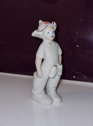 gips heykel: Ssri farfor fiqur. İdeal.ünvan Əhmədli. Vatsapla əlaqə saxlaya — 2