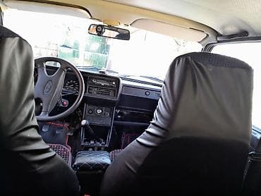 2107 satisi: Lada 2107 sedan – ağ rəng, 4 qapı, arxa ötürücülü klassik model — 7