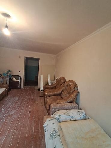 sumqayıtda kirayə evler: Sumqayıt şəhərində Göyçay Marketin Arxası Yataqxana . 1 otaqlı — 5