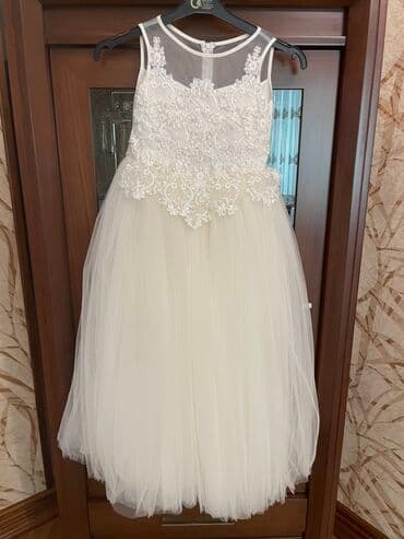 7yaş uşaq uçun ziyafet geyimi. ( 7-9 yaşa uyğundur) Panço-dan 180 azn lalafo.az -da 7yaş uşaq uçun ziyafet geyimi. ( 7-9 yaşa uyğundur) Panço-dan 180 azn