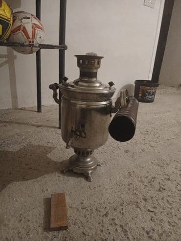 su cəni gəncə: Klassik metal samovar - Material: cilalanmış metal/krom korpus, bərk — 1