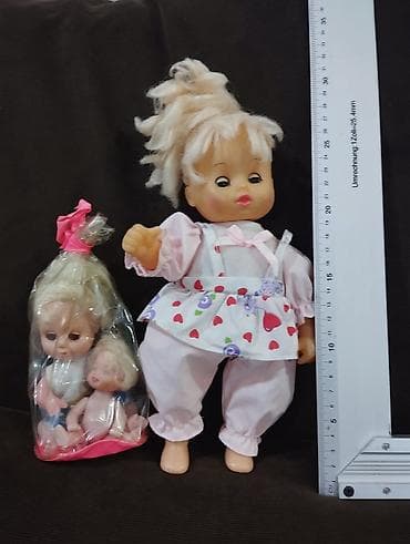 Uşaq geyimi və ayaqqabıları: Qiyməti 1 ci 70 azn. 2 ci 30 azn. 3 cü 15 AZN. 4 cu dələ oyuncaqi 40 — 6