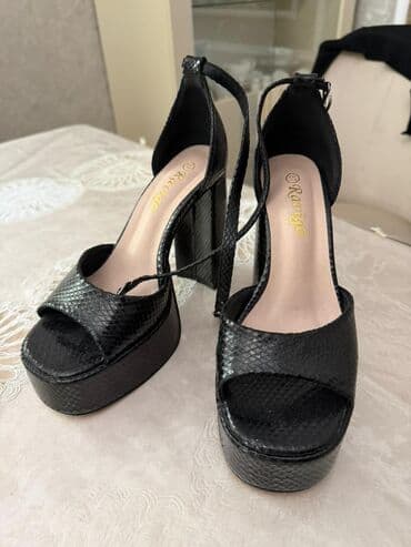 hündür ayaqqabılar: Ölçü: 37, rəng - Qara, İşlənmiş — 1