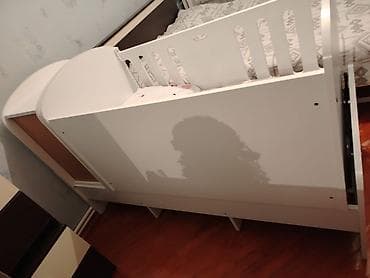 Oğlan və qız üçün, Dördbucaq, Beşik, Dəstsiz, Matras ilə, Yellənmə mexanizmsiz — 2