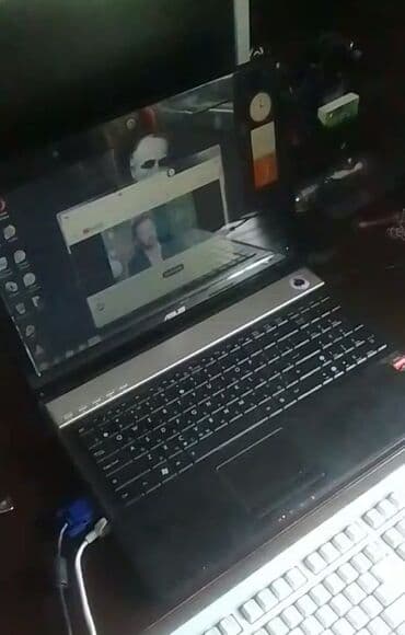 asus netbook qiymetleri: ASUS noutbuk - Brend: ASUS - Korpus: qara, parlaq üst qapaq, gümüşü — 2