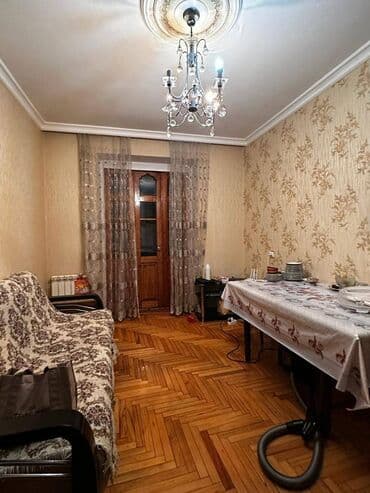 binə bolluq: Nizami rayonu,Xalqlar dostluğu metrosunun düz çıxışında.9 mərtəbəli — 1