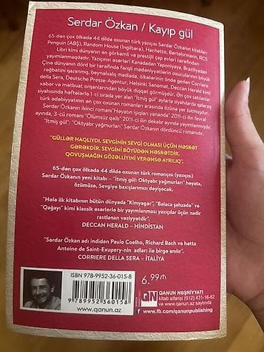 Kitab: “İtmiş gül: Oktyabr yağmurları” Metro içi çatdirilma — 2