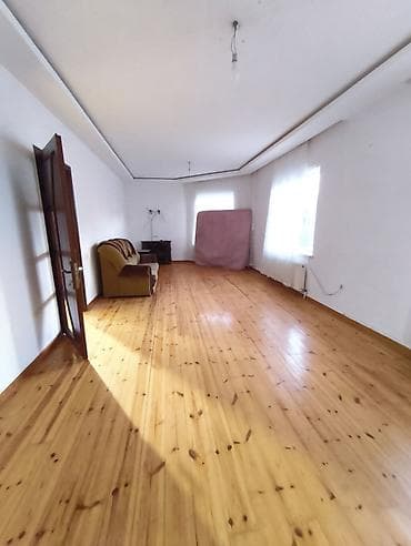 gencede kiraye ev axtariram: 120 kv. m, 5 otaqlı — 1