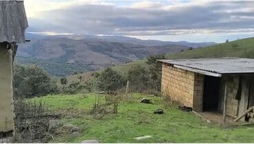 2 mərtəbəli ev layihələri: Evin həyəti 39 sot. 1 Hektar da əkin ve mal qara oturmaq uçun var — 3