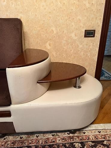 divan alan: Künc divan, Parça — 5