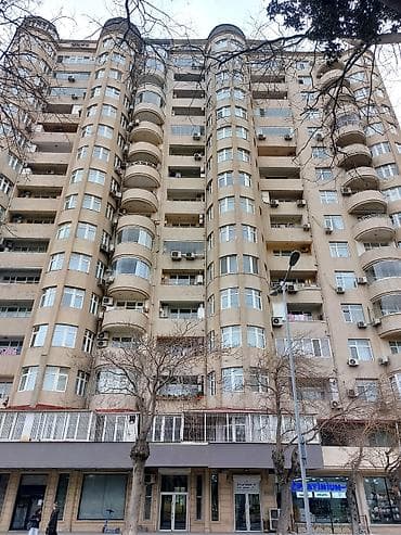 Obyekt – küçə vitrinli, birbaşa girişli ticarət/biznes sahəsi