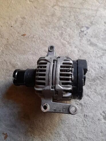 Avtomobil generatoru (alternator) - Korpus: alüminium, havalandırma