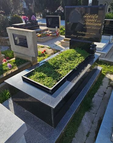 sürgülü cam balkon: Abidələr"Məzar daşları — 6